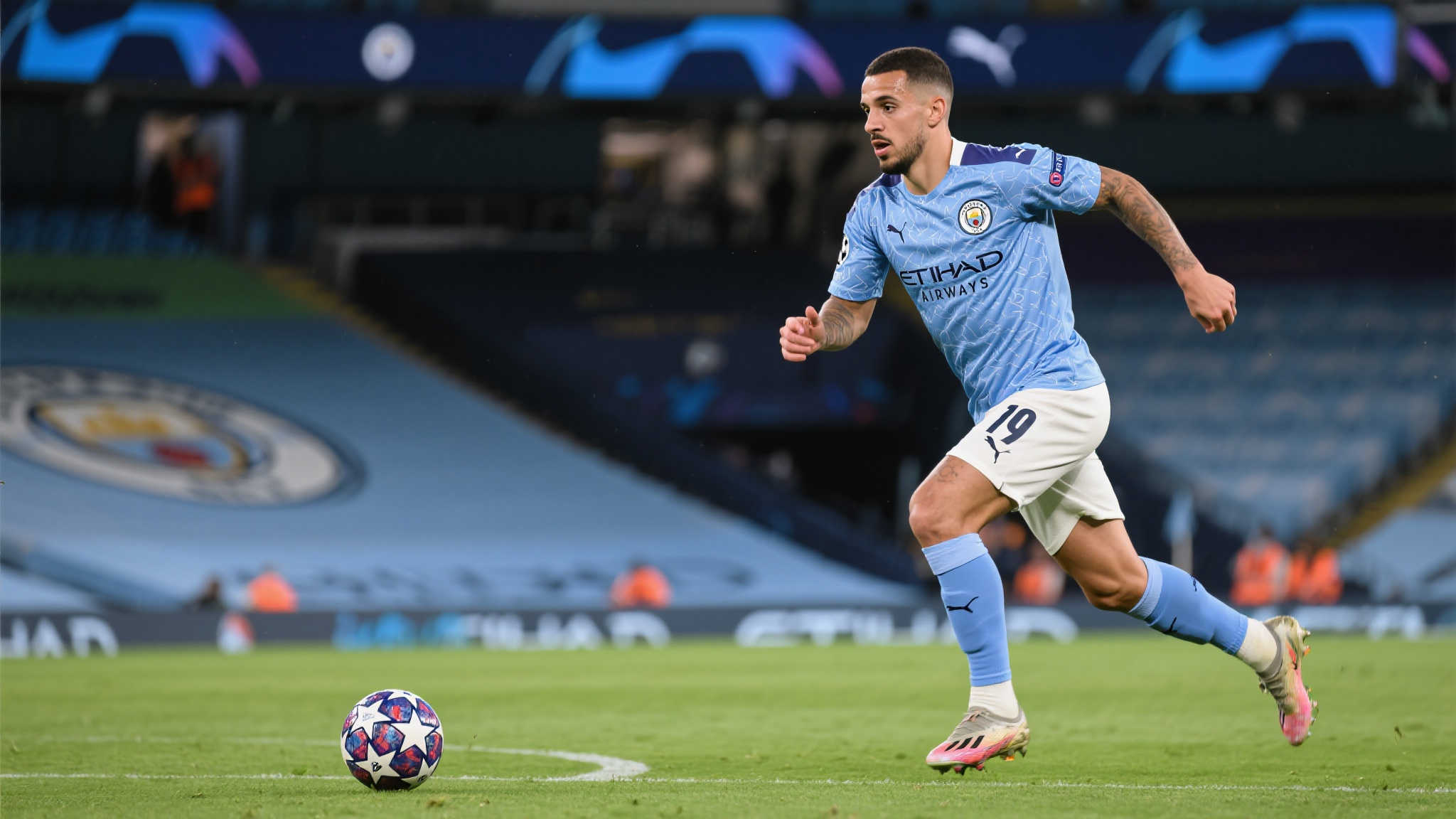 布莱顿开价2000万镑争夺21岁右后卫韦斯利,曼城密切关注 对于蓝月军团,即便坐拥豪华阵容却从未停止探索更多改